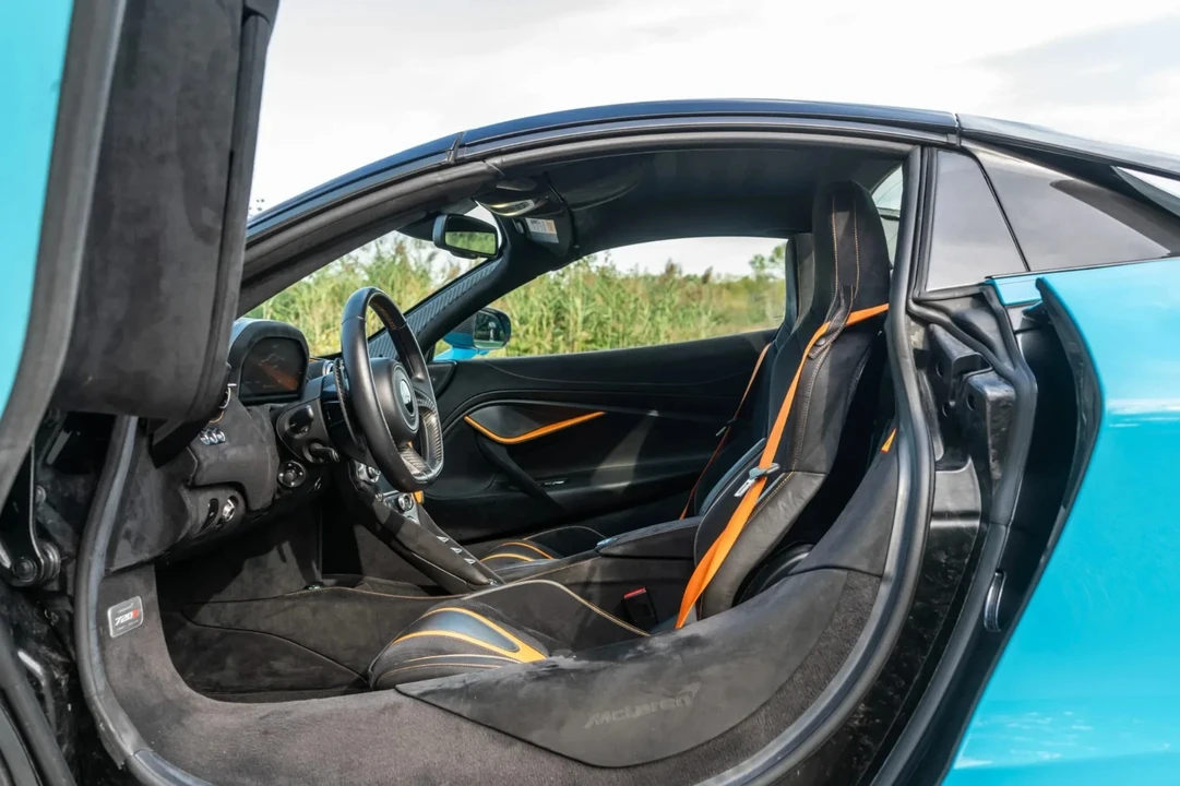 2020 McLaren 720S - Image 18 of 21