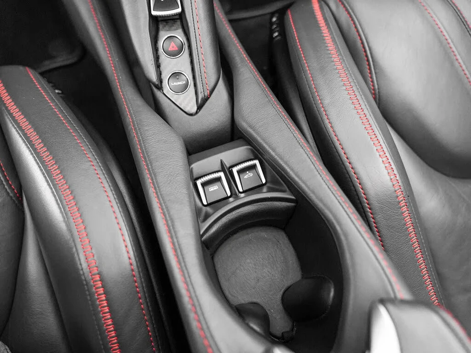 2020 McLaren 720S - Image 27 of 31
