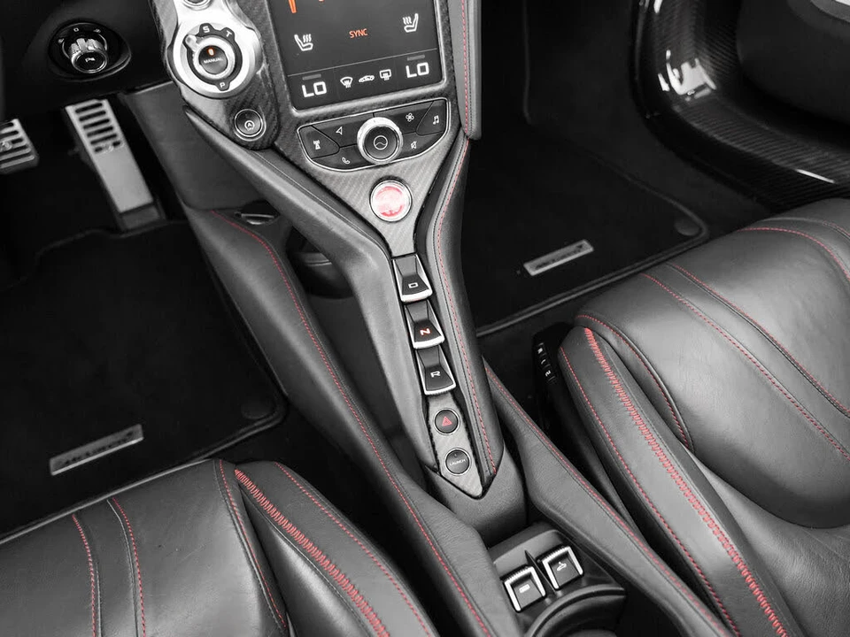 2020 McLaren 720S - Image 26 of 31