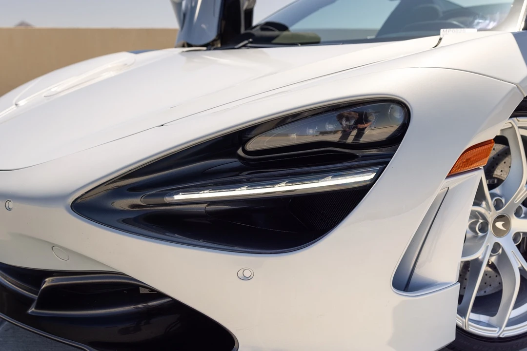 2020 McLaren 720S - Image 15 of 31