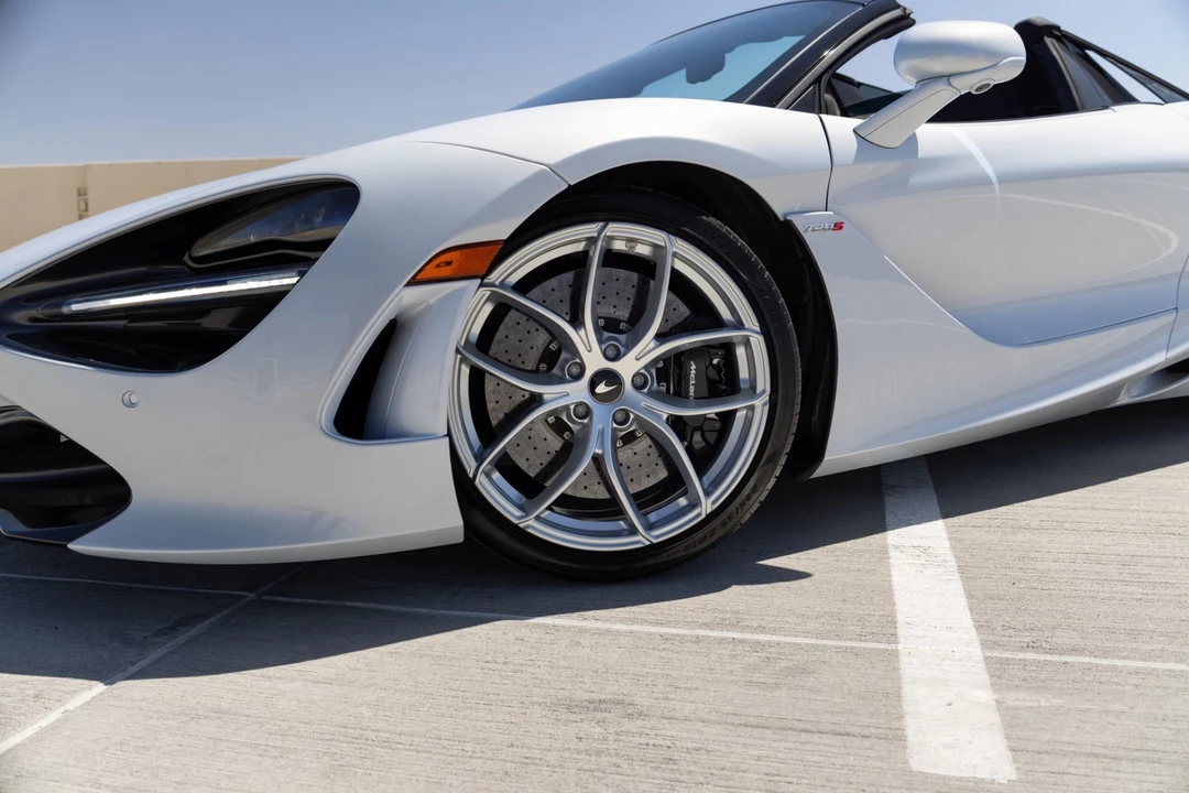2020 McLaren 720S - Image 14 of 31