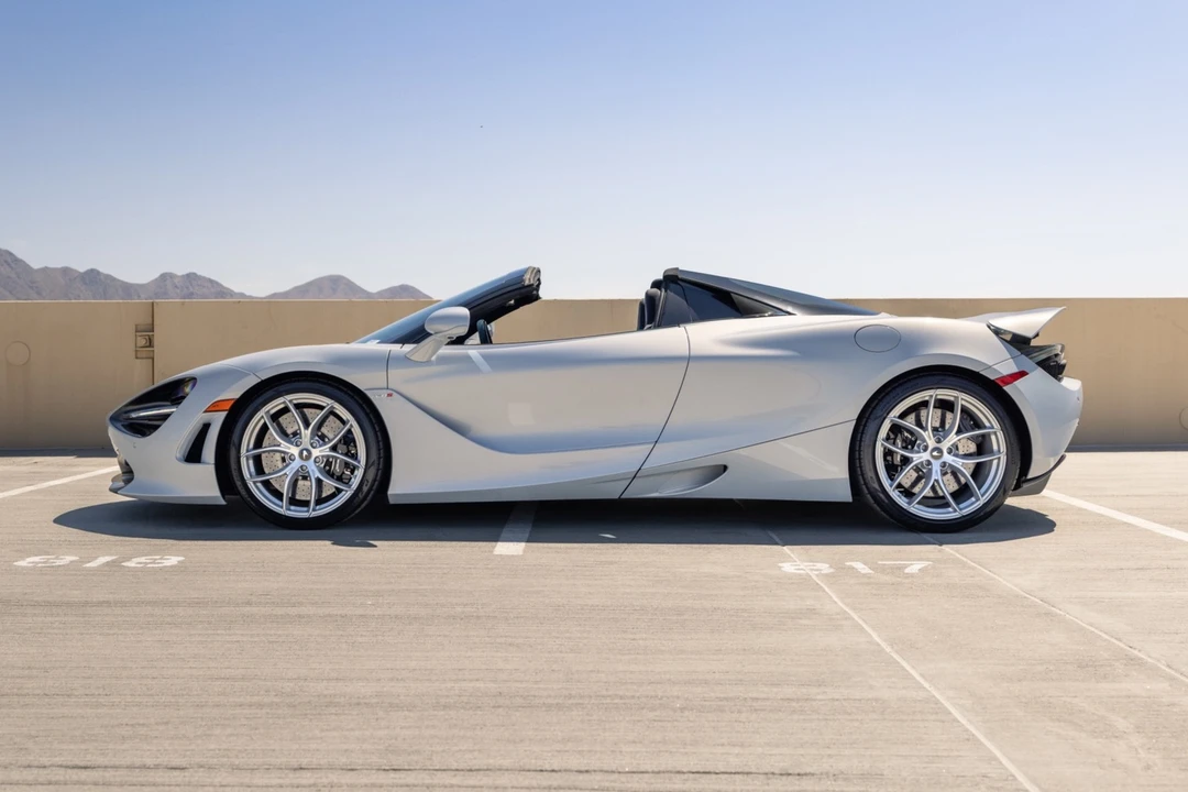 2020 McLaren 720S - Image 5 of 31