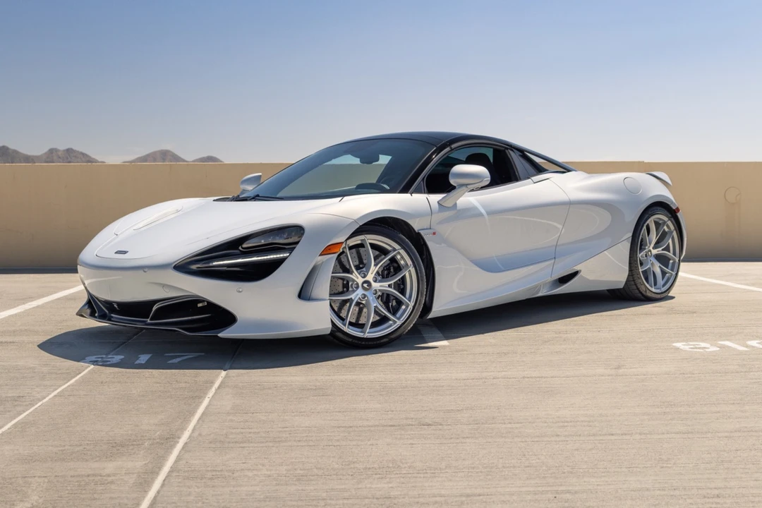 2020 McLaren 720S - Image 13 of 31