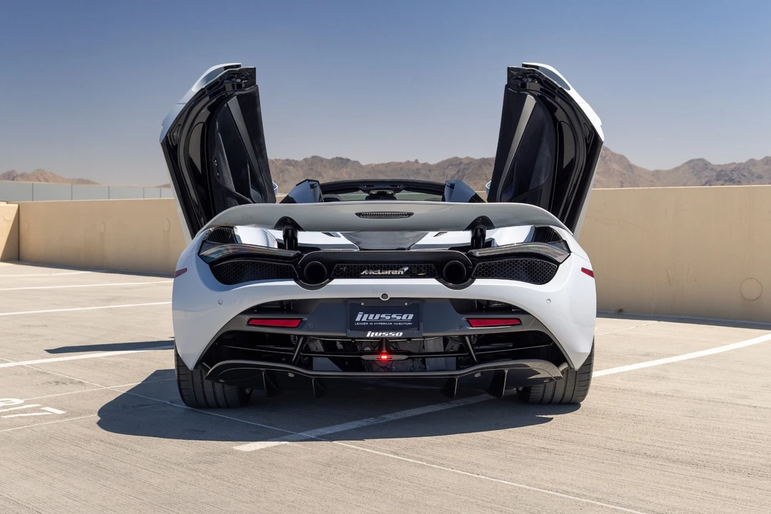 2020 McLaren 720S - Image 10 of 31