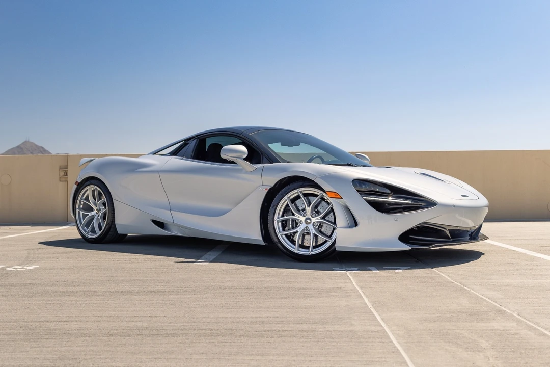 2020 McLaren 720S - Image 4 of 31
