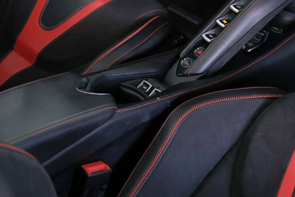 2020 McLaren 720S - Image 13 of 31