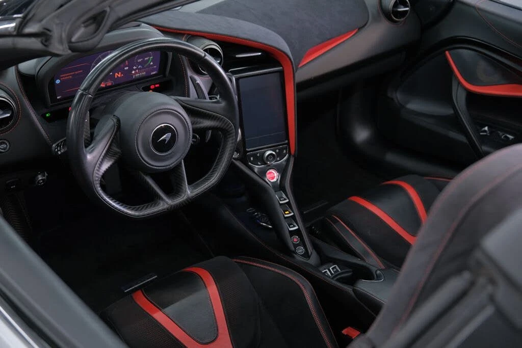 2020 McLaren 720S - Image 17 of 31