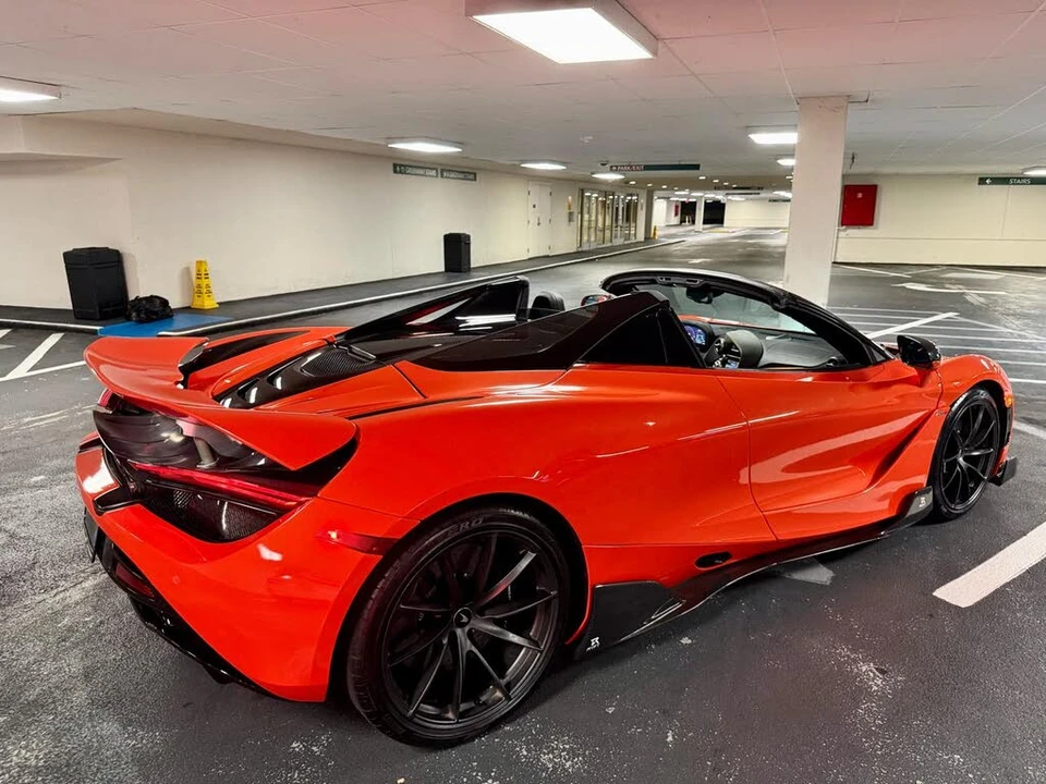 2020 McLaren 720S - Image 9 of 31