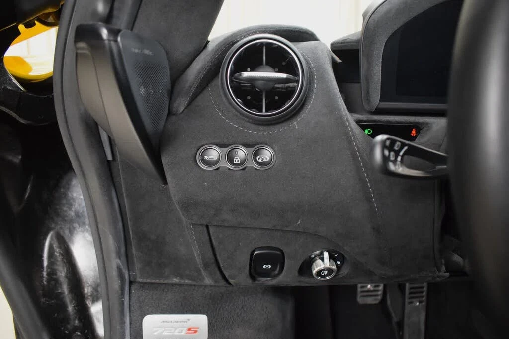 2020 McLaren 720S - Image 27 of 31