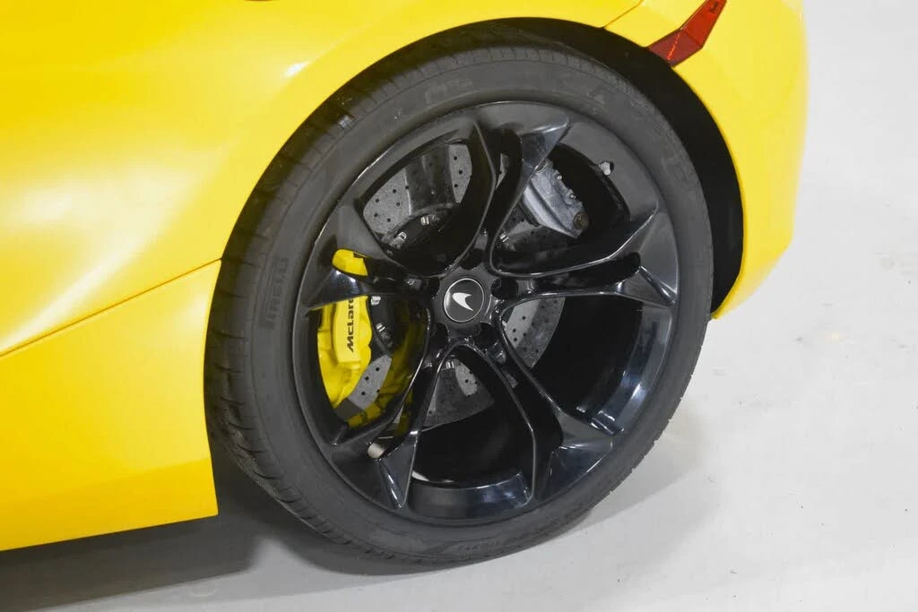 2020 McLaren 720S - Image 8 of 31