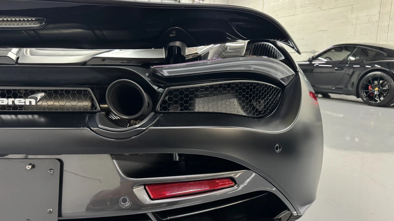 2020 McLaren 720S Spider - Image 20 of 21