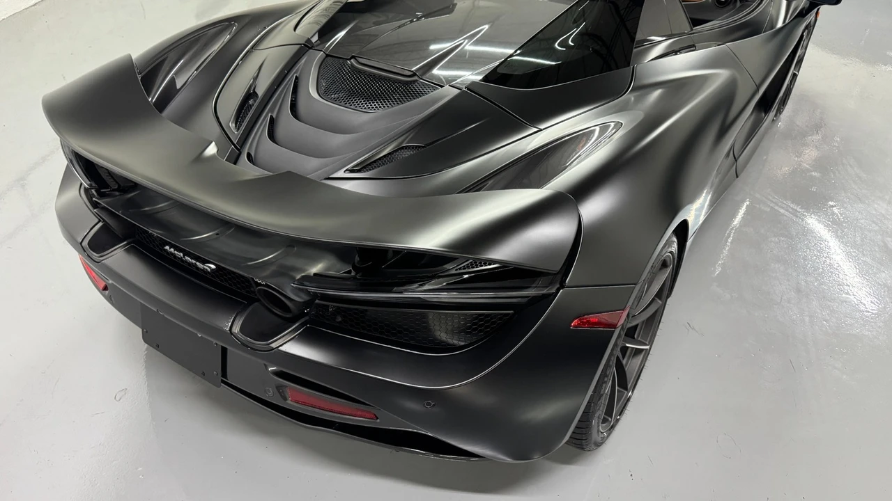 2020 McLaren 720S Spider - Image 15 of 21