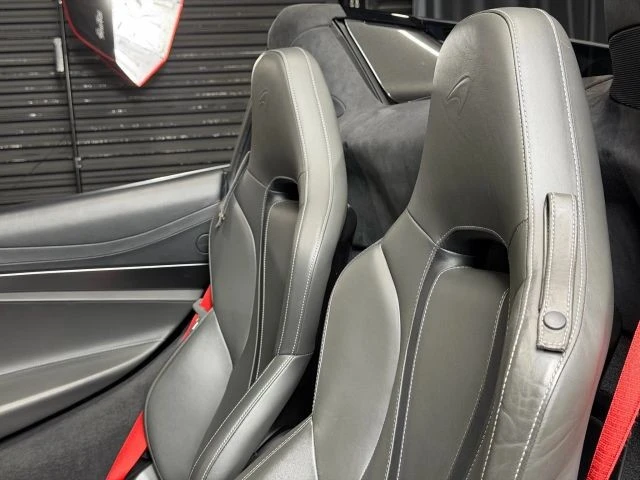 2020 McLaren 720S Spider - Image 18 of 21