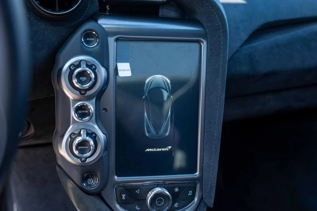 2020 McLaren 720S Spider - Image 17 of 21