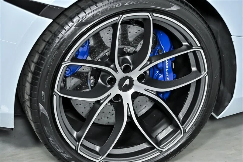 2020 McLaren 720S Spider - Image 16 of 21