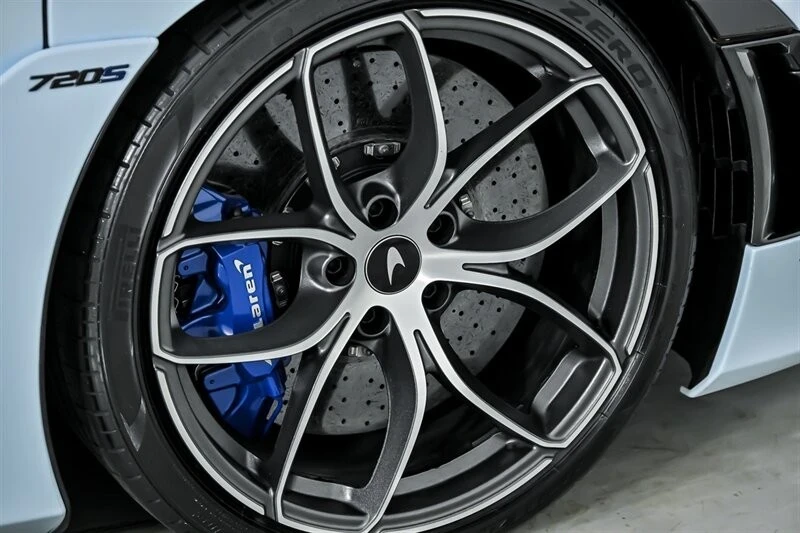 2020 McLaren 720S Spider - Image 17 of 21