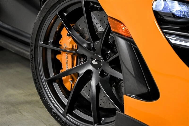 2020 McLaren 720S Spider - Image 3 of 31