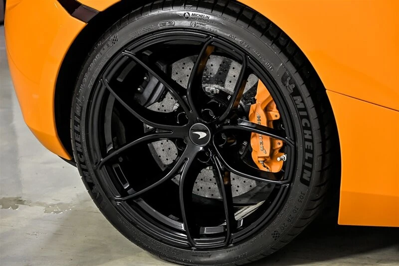 2020 McLaren 720S Spider - Image 12 of 31