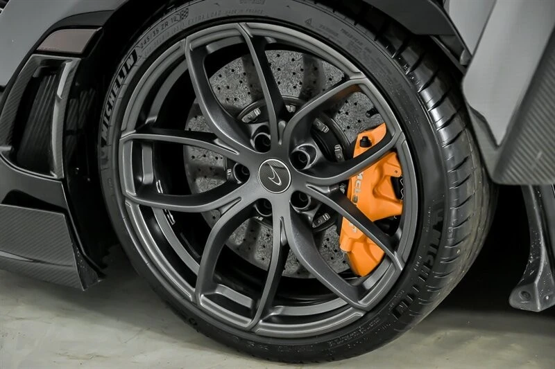 2020 McLaren 720S Spider - Image 24 of 31