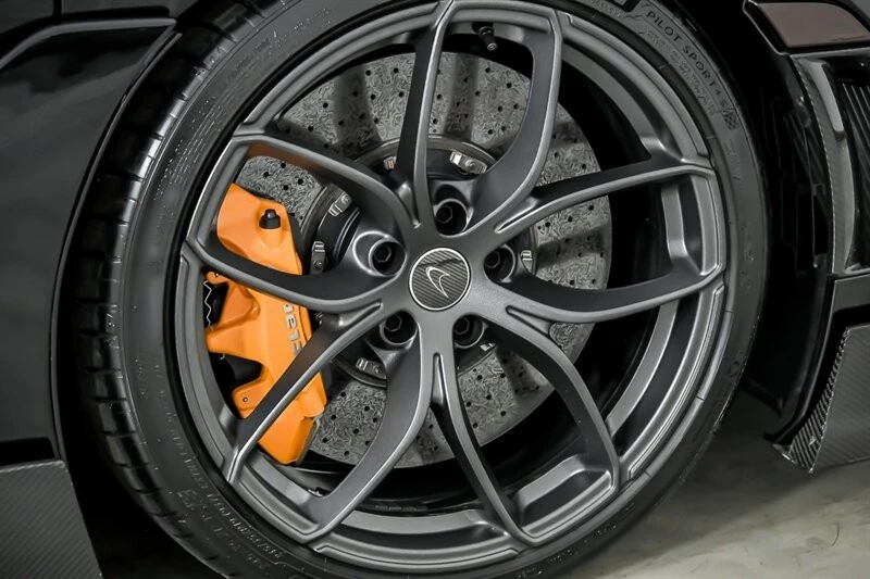 2020 McLaren 720S Spider - Image 23 of 31