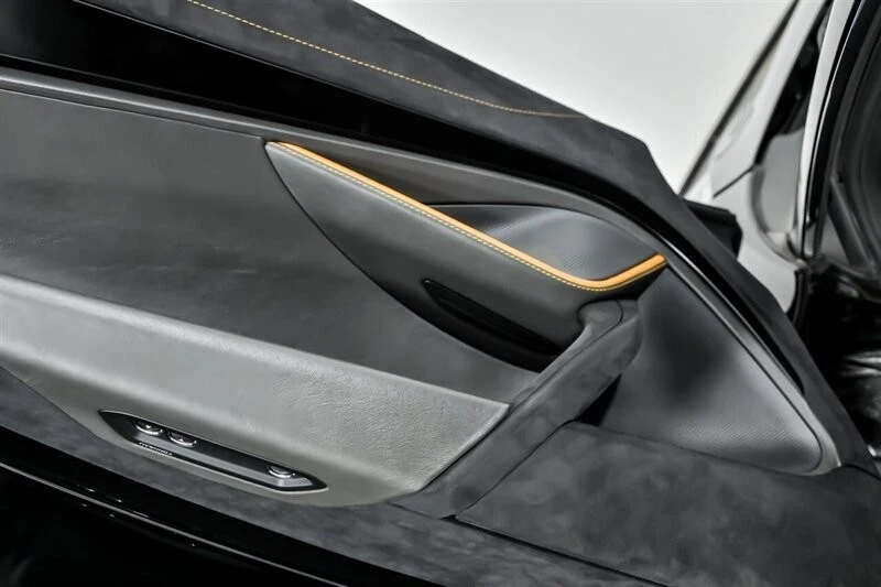 2020 McLaren 720S Spider - Image 26 of 31