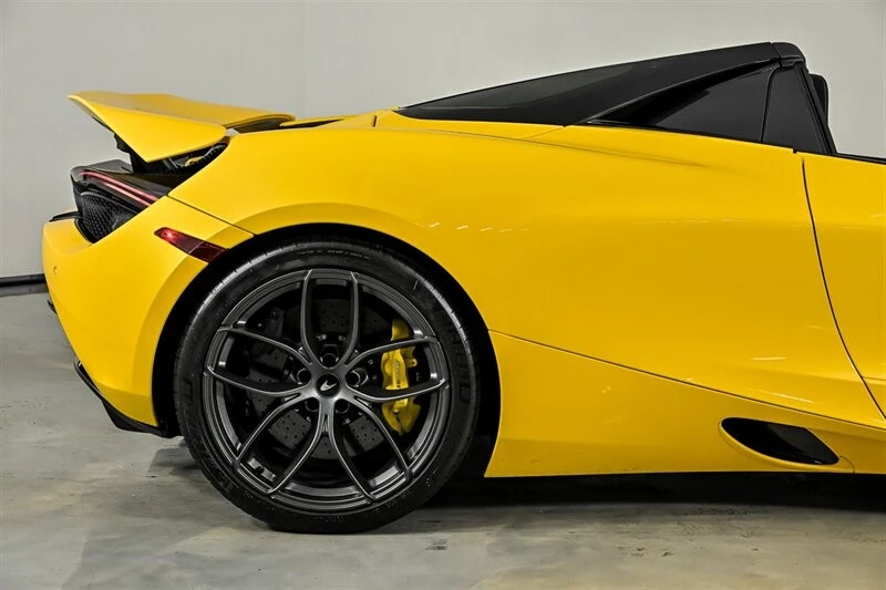 2020 McLaren 720S Spider - Image 15 of 31