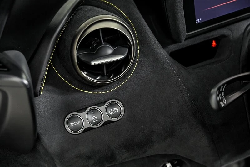 2020 McLaren 720S Spider - Image 27 of 31