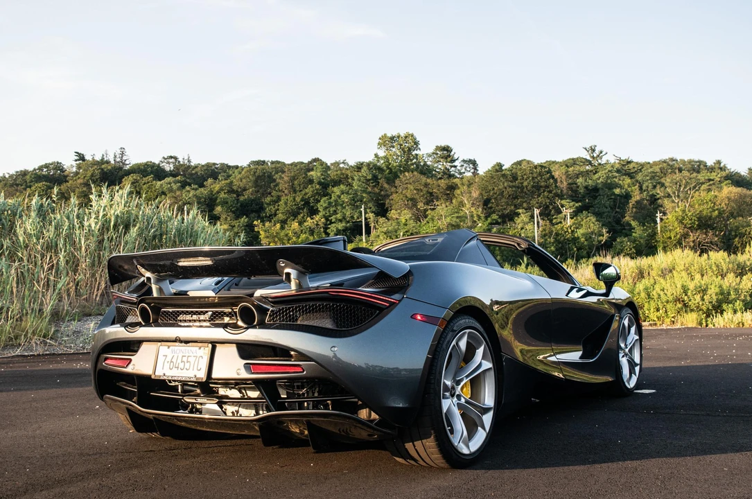 2020 McLaren 720S Spider - Image 14 of 31