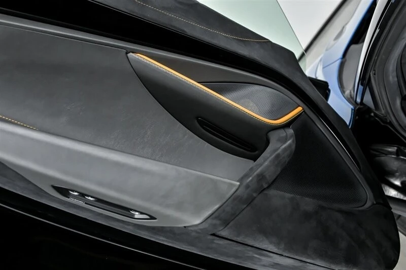 2020 McLaren 720S Spider - Image 25 of 31