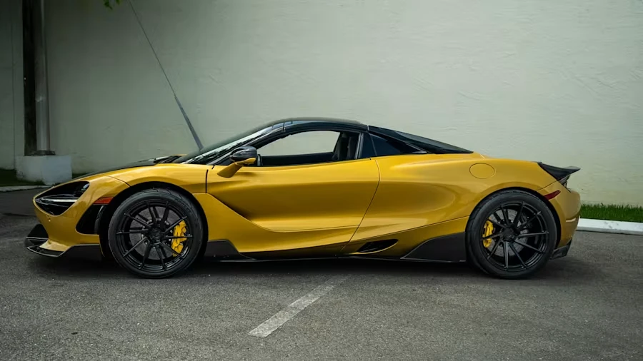 2020 McLaren 720S Spider - Image 2 of 19