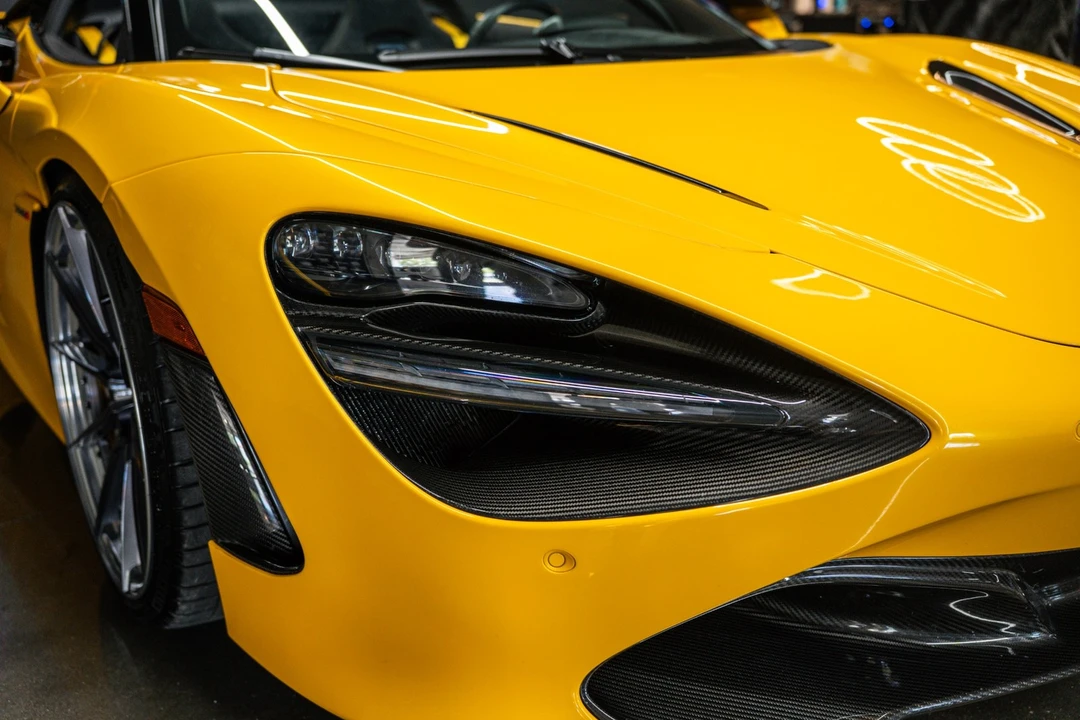 2020 McLaren 720S - Image 8 of 21