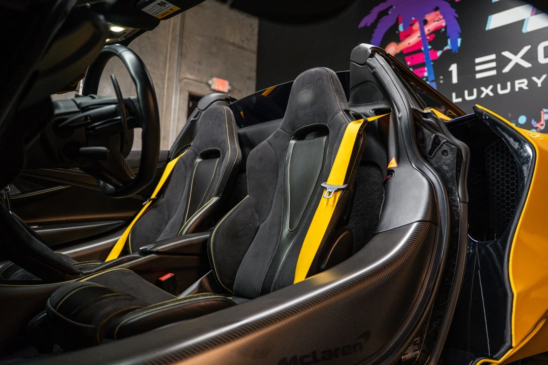 2020 McLaren 720S - Image 17 of 21