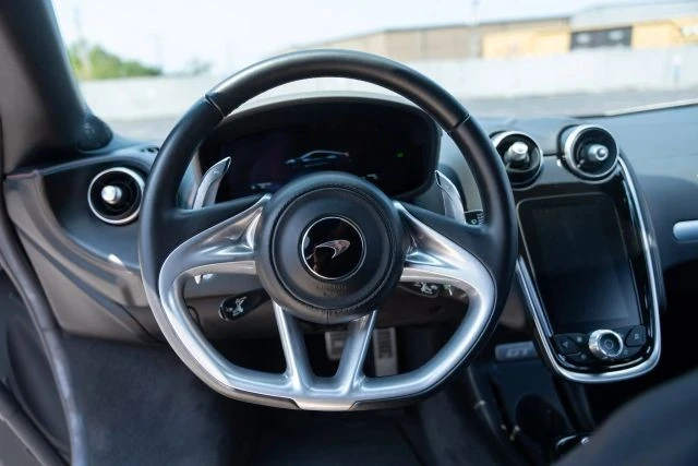 2020 McLaren GT - Image 3 of 14
