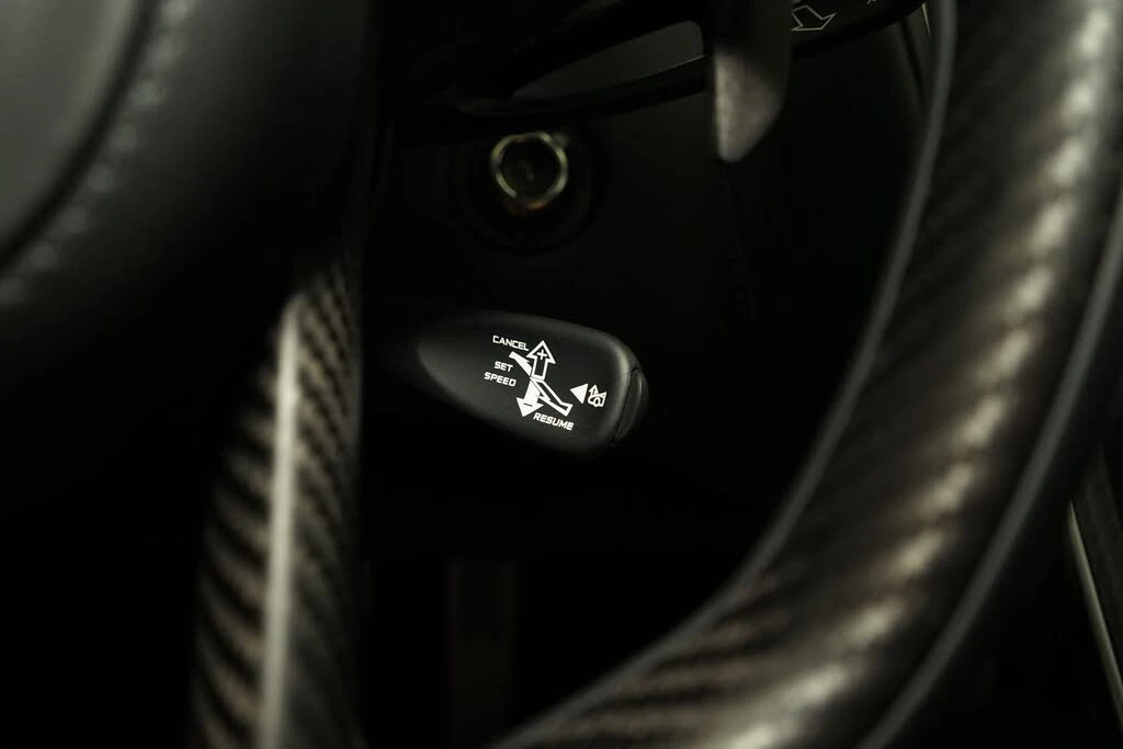 2020 McLaren GT - Image 29 of 31