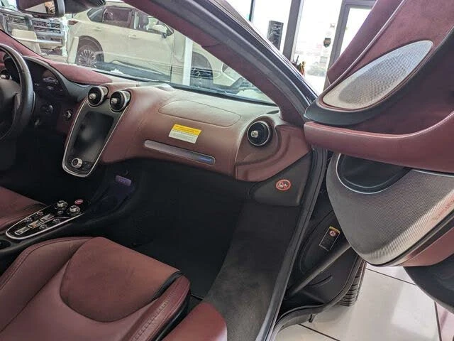 2020 McLaren GT - Image 20 of 28