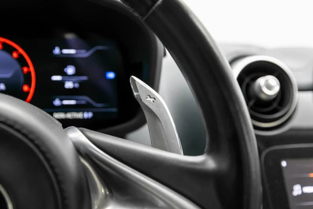 2020 McLaren GT - Image 19 of 31
