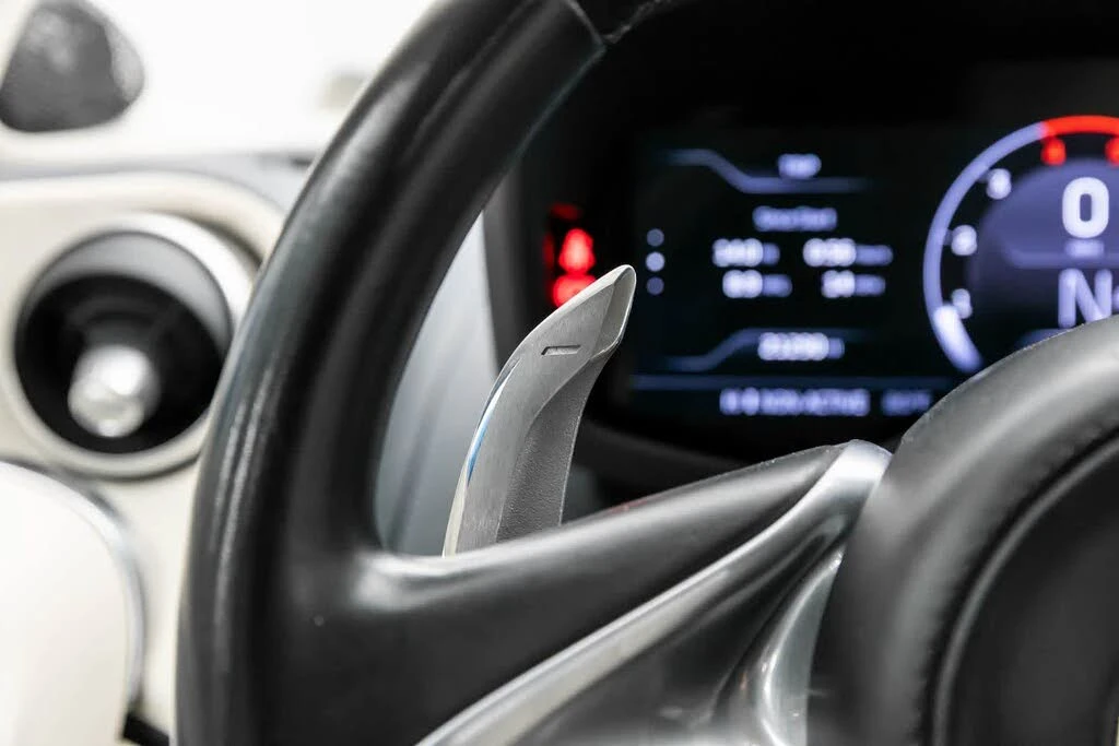 2020 McLaren GT - Image 18 of 31