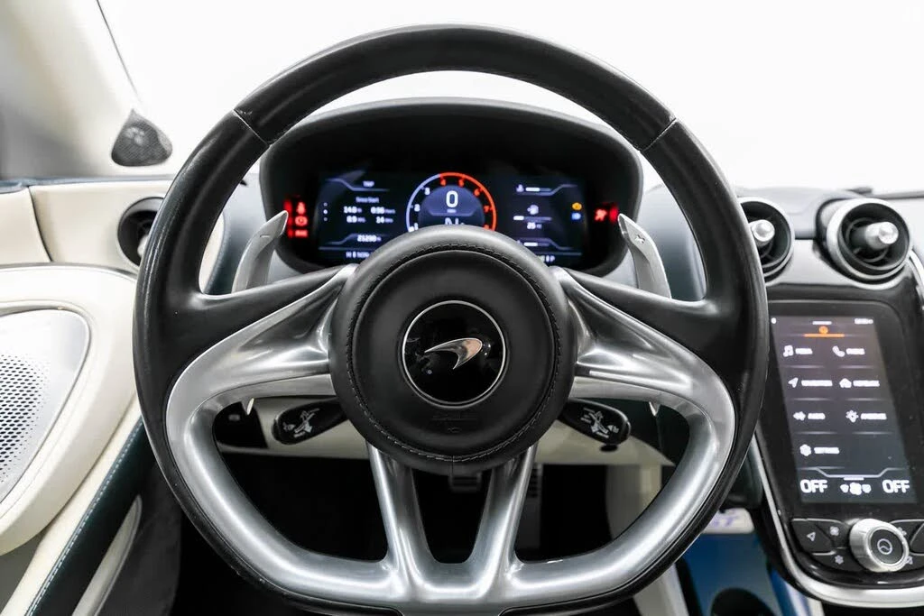 2020 McLaren GT - Image 11 of 31
