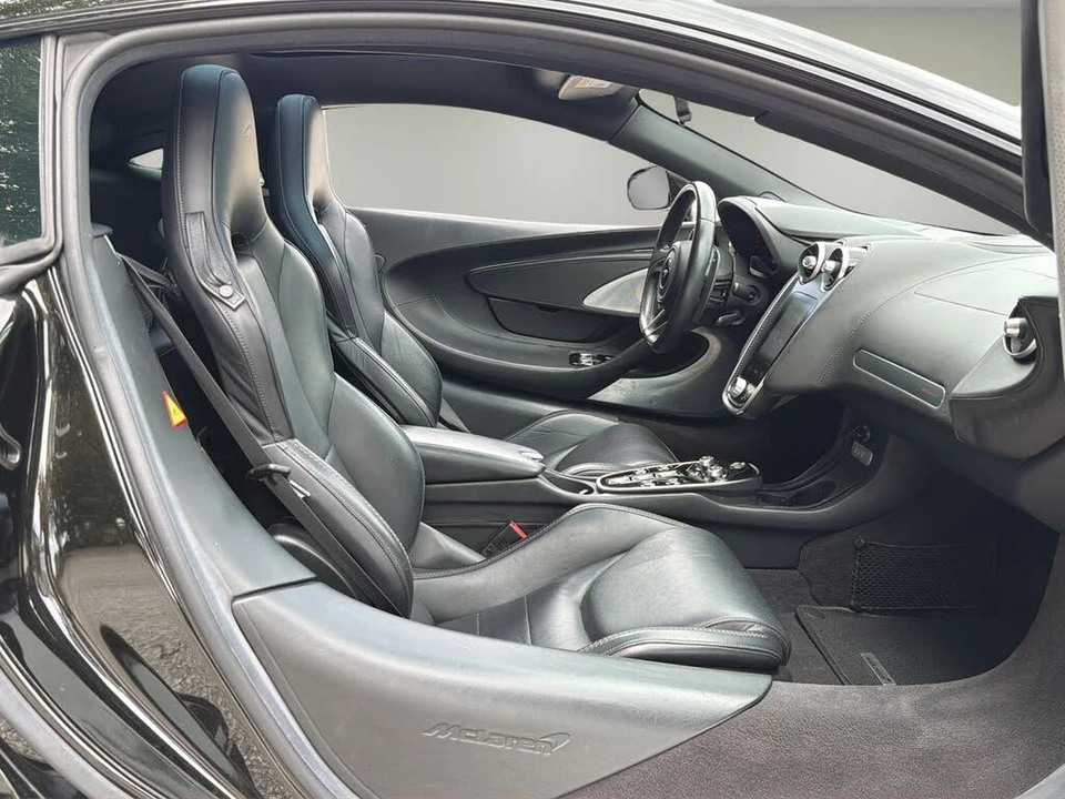 2020 McLaren GT - Image 13 of 24