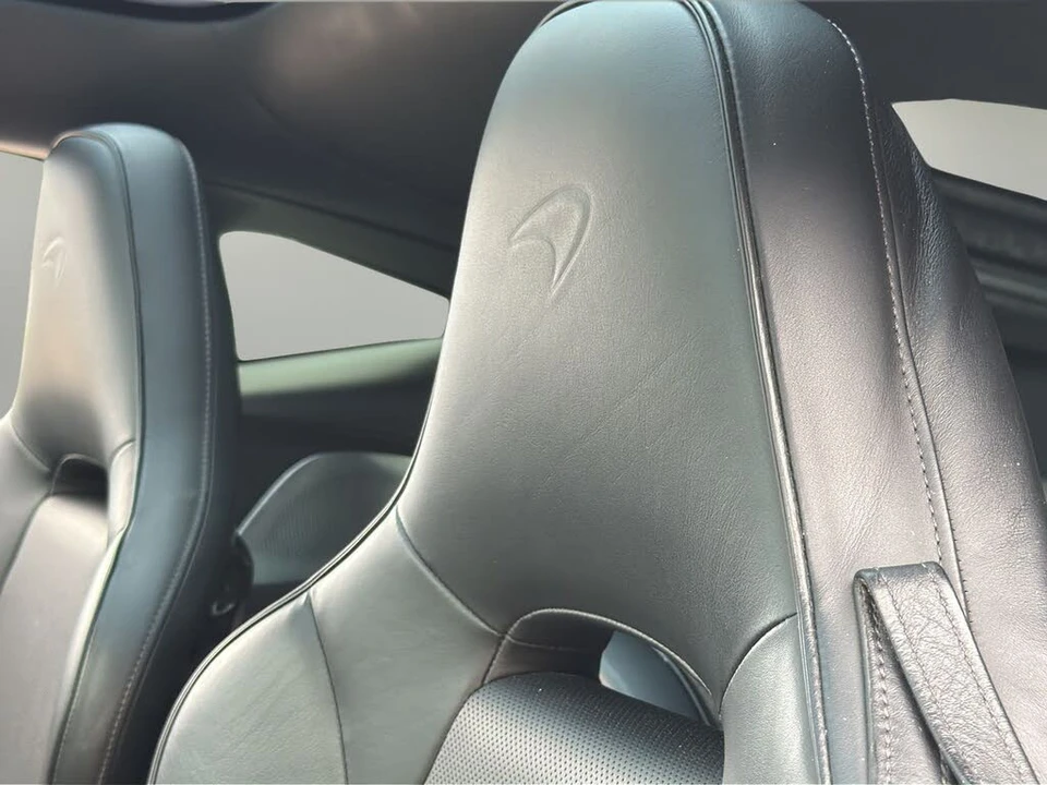 2020 McLaren GT - Image 11 of 24