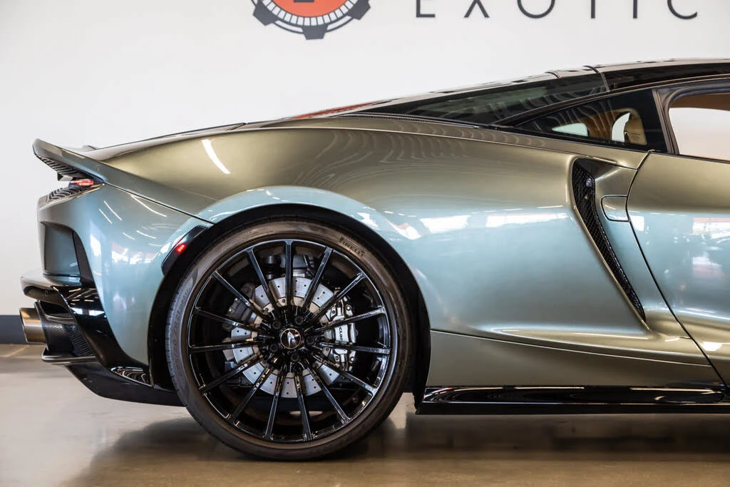 2020 McLaren GT - Image 14 of 31