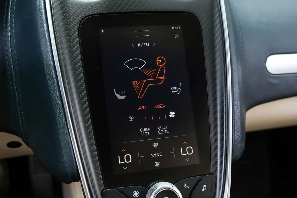 2020 McLaren GT - Image 14 of 31