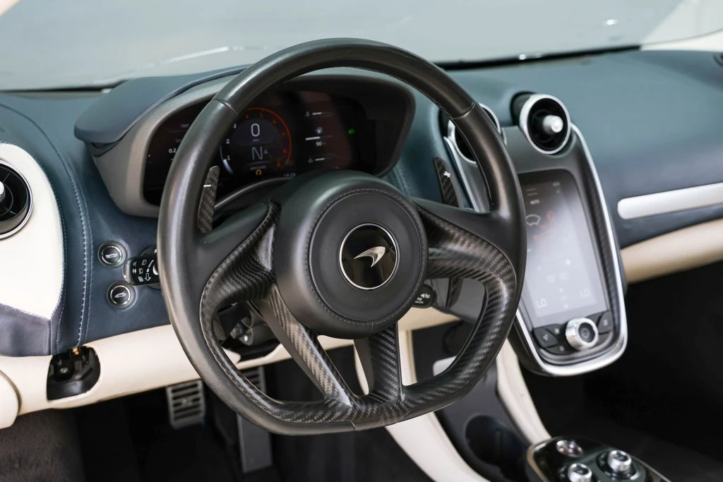 2020 McLaren GT - Image 29 of 31
