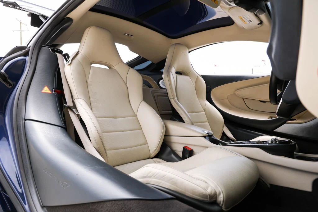 2020 McLaren GT - Image 25 of 31