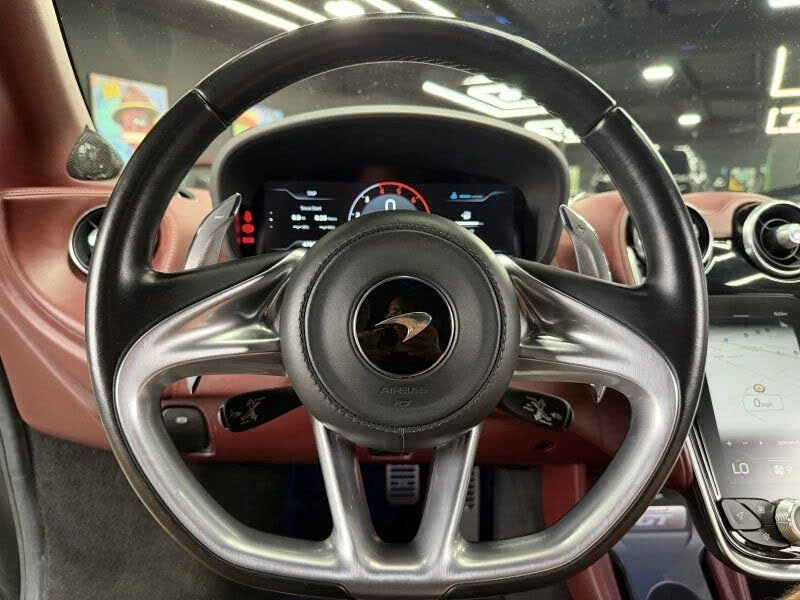2020 McLaren GT - Image 11 of 21