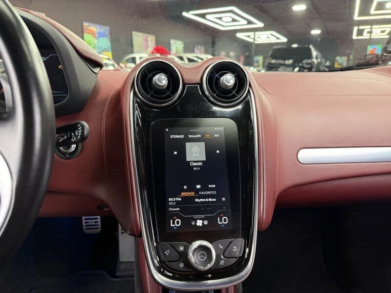 2020 McLaren GT - Image 15 of 21