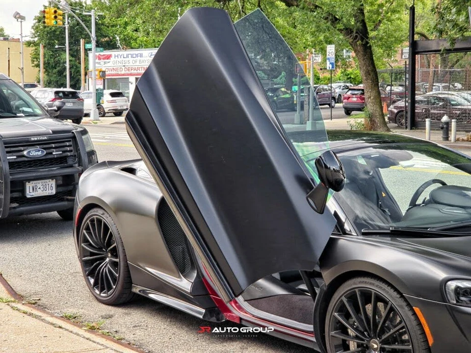 2020 McLaren GT - Image 12 of 31