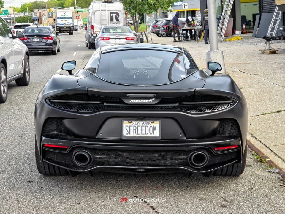 2020 McLaren GT - Image 10 of 31