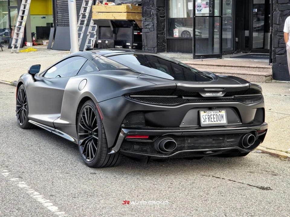 2020 McLaren GT - Image 9 of 31