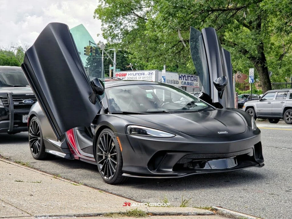 2020 McLaren GT - Image 13 of 31